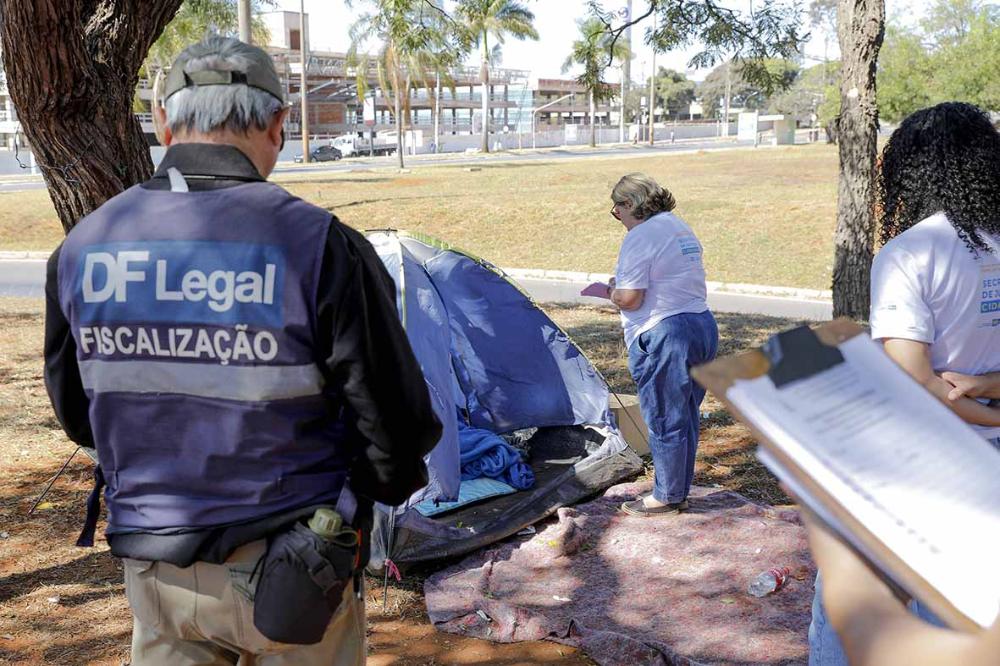 Capa da notícia: GDF nomeia 20 auditores para a Secretaria DF Legal