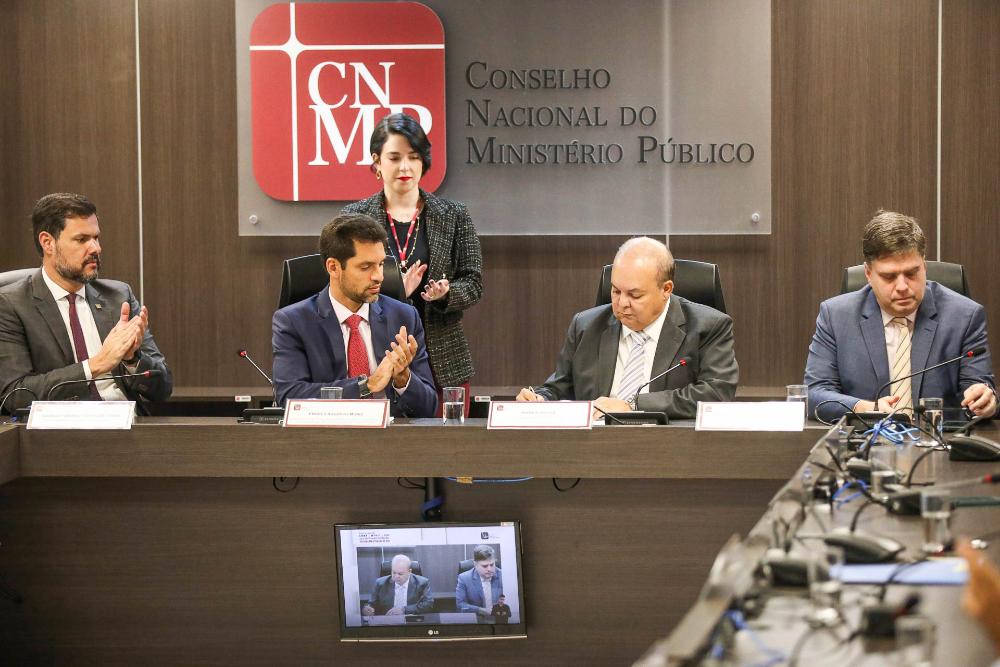 Capa da notícia: GDF assina plano de ação que efetiva políticas para pessoas em situação de rua
